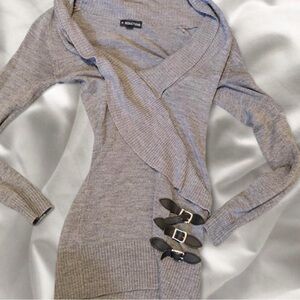 Seductions Gray V-Neck Sweater for Women